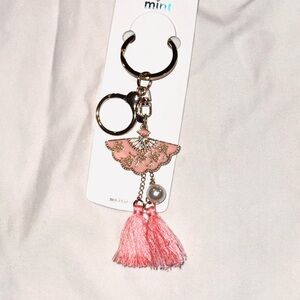 BAG CHARM 🌸 NWT | Floral Fan & Silk Tassel Handbag Charm 🌸 Pink